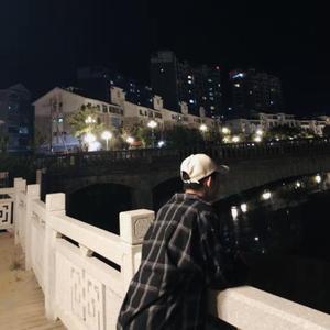 大学生内射熟女母亲
